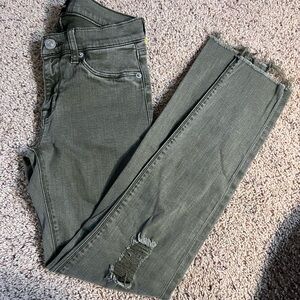 Olive Distressed Women Jeans​